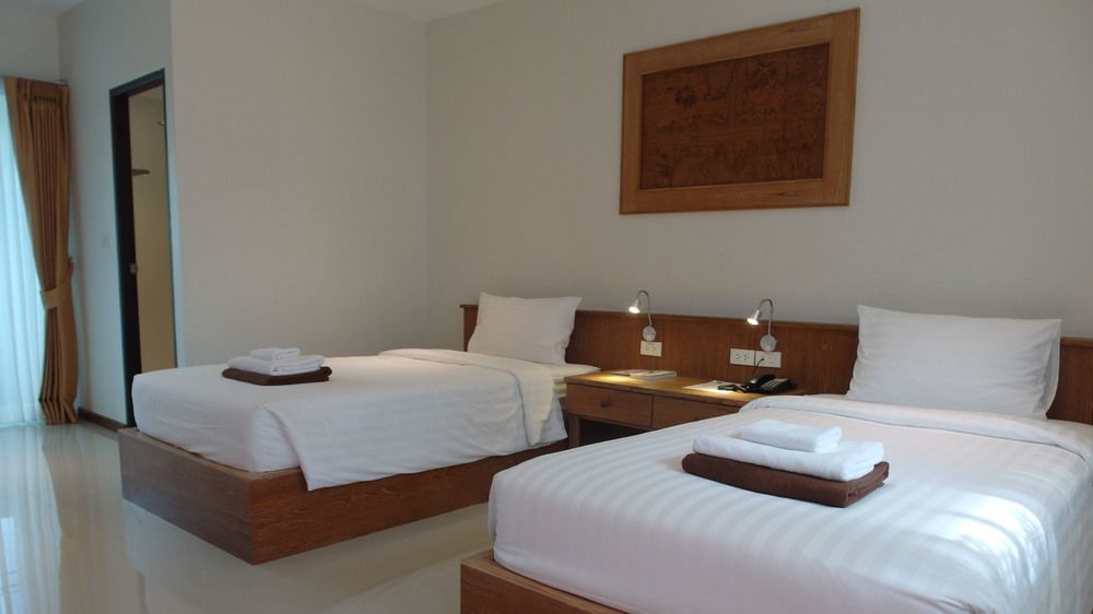 โรงแรมคริสตัล ละไม 3* Lamai Beach (Koh Samui)