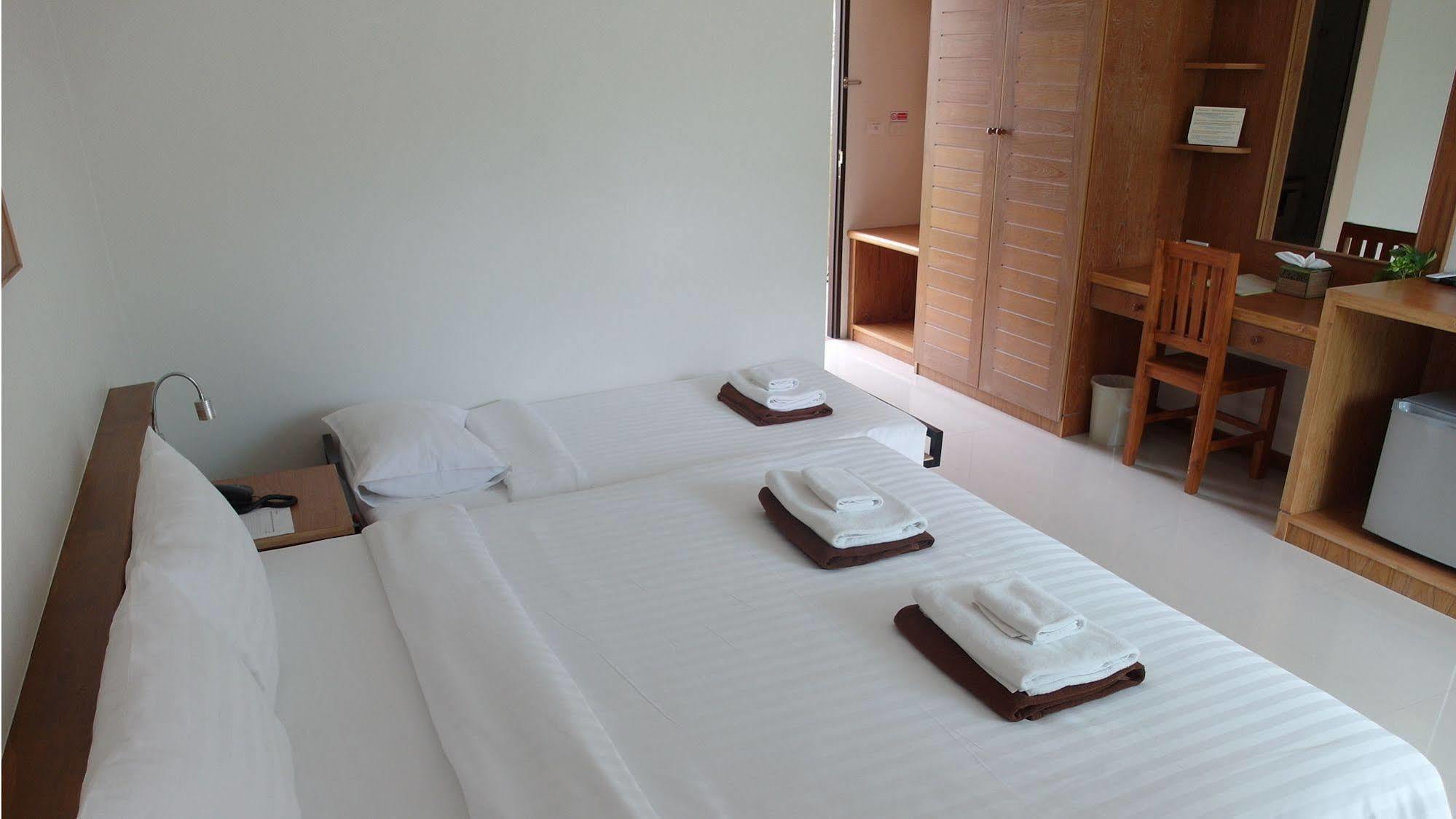 โรงแรม โรงแรมคริสตัล ละไม 3*