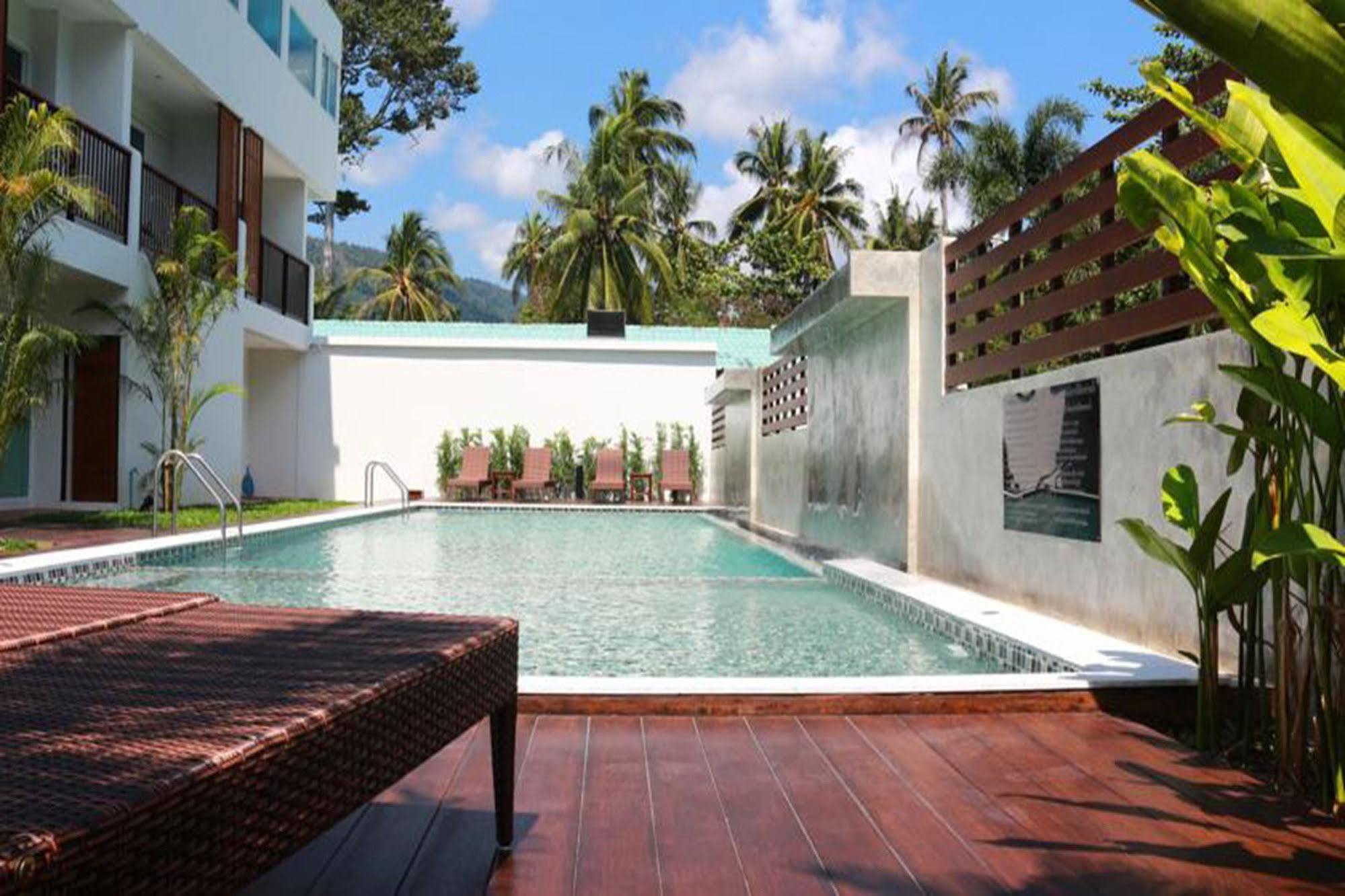 โรงแรมคริสตัล ละไม โรงแรม Lamai Beach (Koh Samui)